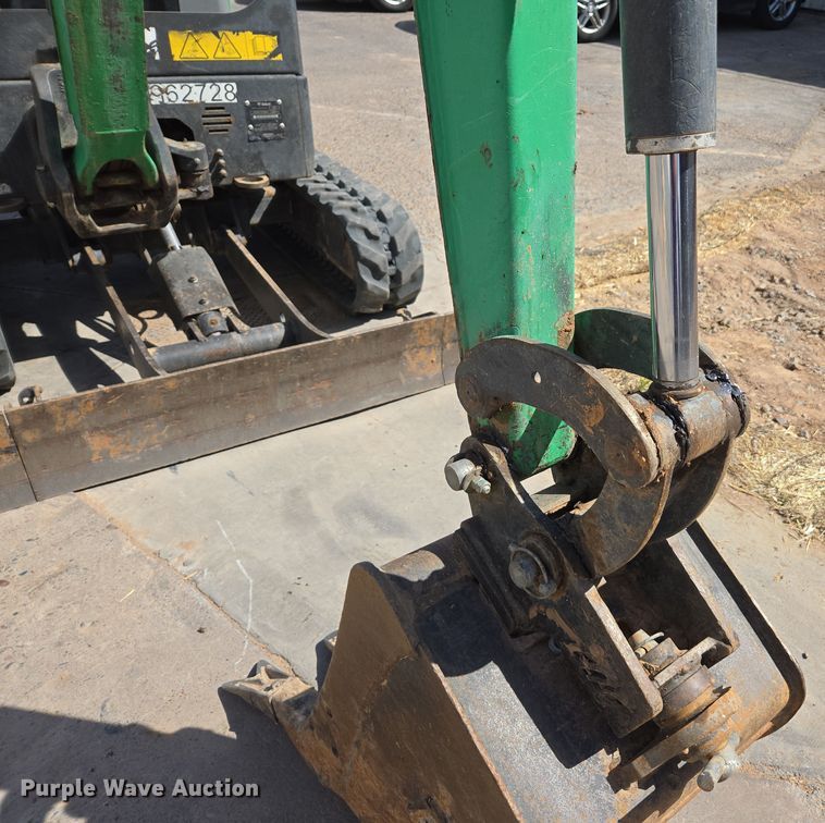 image for item EC0930 2017 Bobcat E20 mini excavator