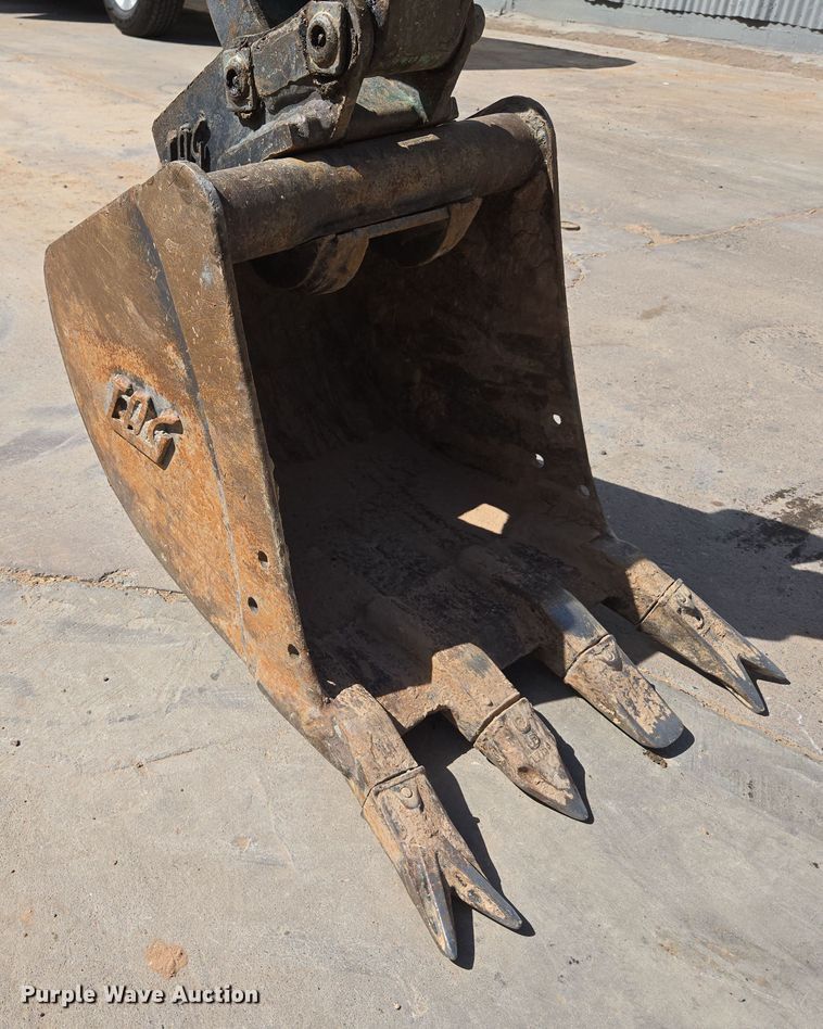 image for item EC0930 2017 Bobcat E20 mini excavator