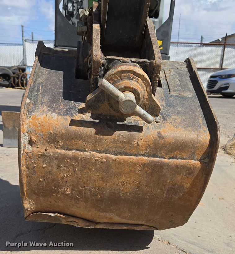 image for item EC0930 2017 Bobcat E20 mini excavator