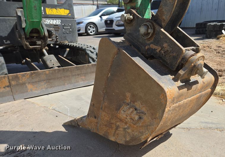 image for item EC0930 2017 Bobcat E20 mini excavator