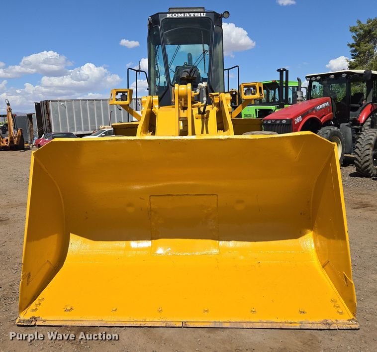 image for item EC0931 1990 Komatsu WA320-1 wheel loader