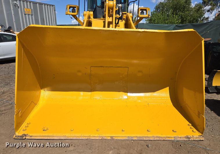 image for item EC0931 1990 Komatsu WA320-1 wheel loader