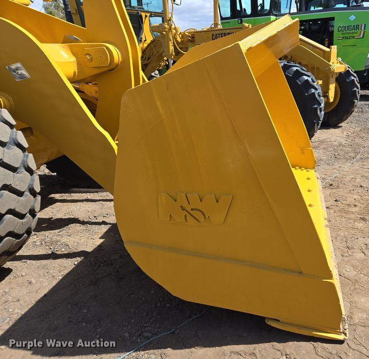 image for item EC0931 1990 Komatsu WA320-1 wheel loader