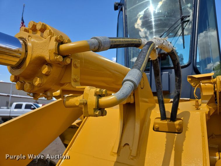 image for item EC0931 1990 Komatsu WA320-1 wheel loader