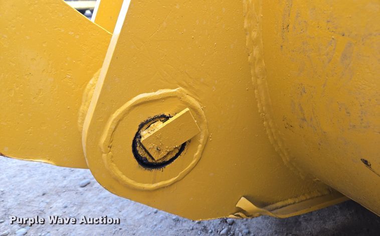 image for item EC0931 1990 Komatsu WA320-1 wheel loader