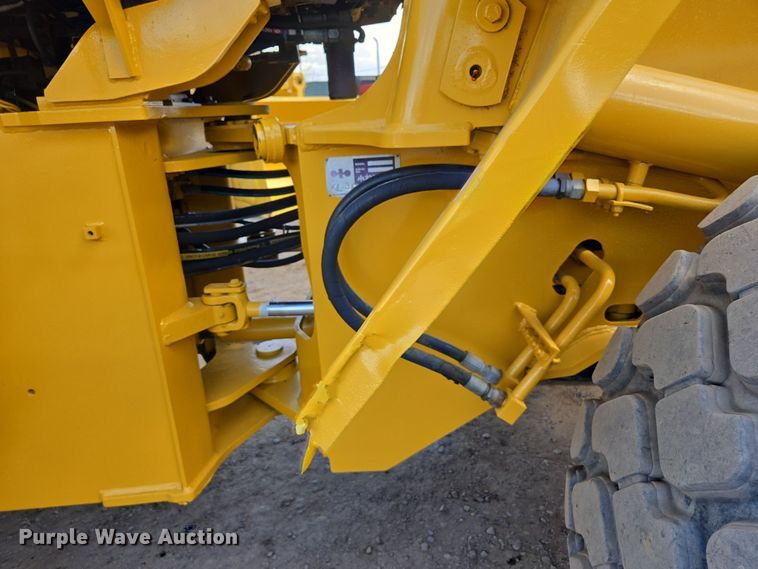 image for item EC0931 1990 Komatsu WA320-1 wheel loader