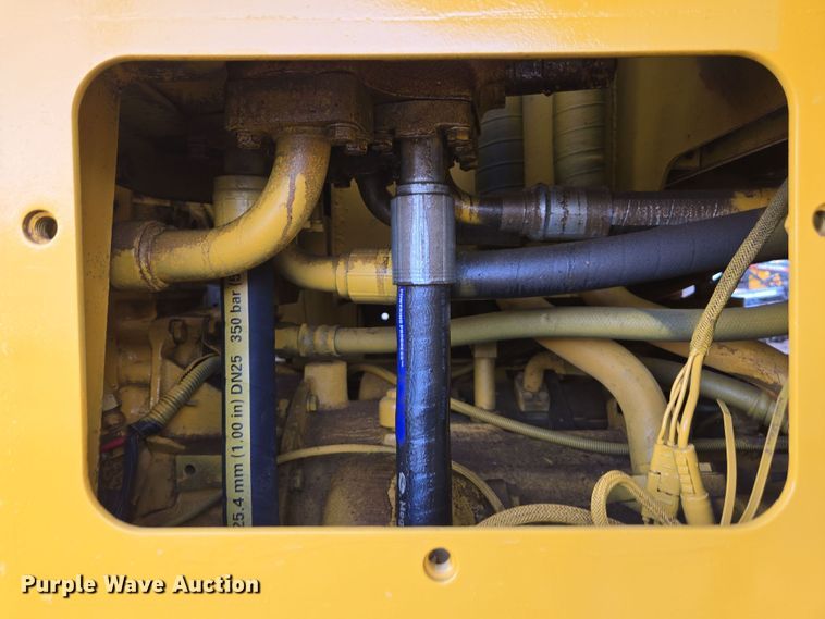 image for item EC0931 1990 Komatsu WA320-1 wheel loader