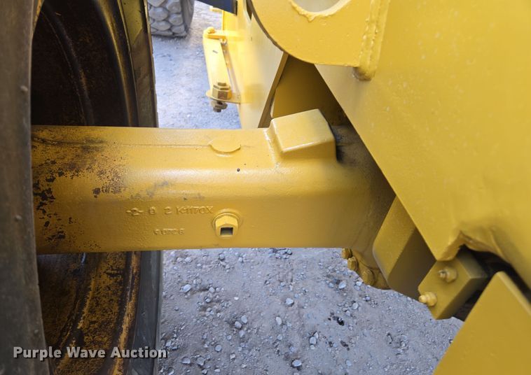 image for item EC0931 1990 Komatsu WA320-1 wheel loader