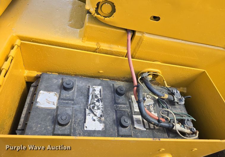 image for item EC0931 1990 Komatsu WA320-1 wheel loader