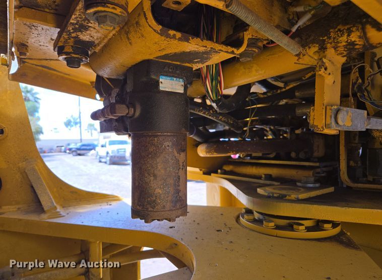 image for item EC0931 1990 Komatsu WA320-1 wheel loader