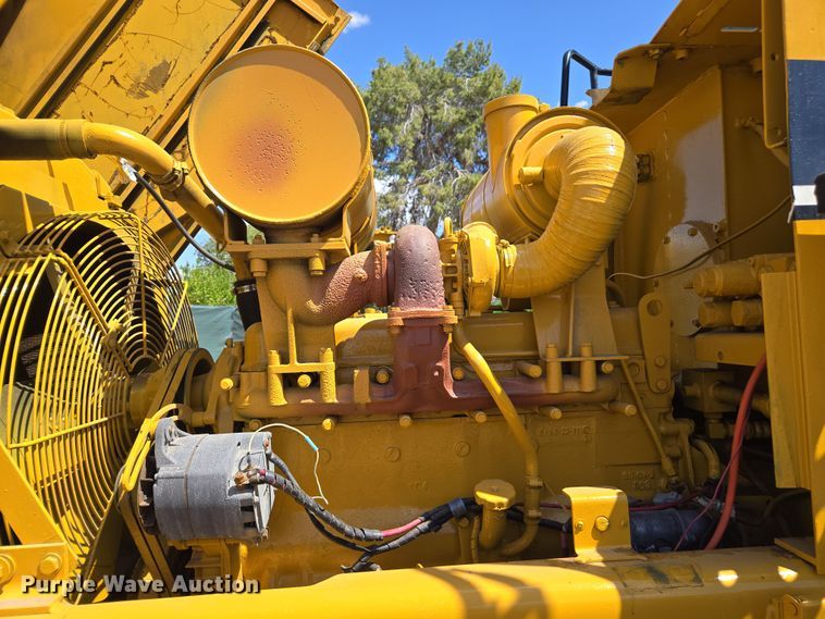 image for item EC0931 1990 Komatsu WA320-1 wheel loader