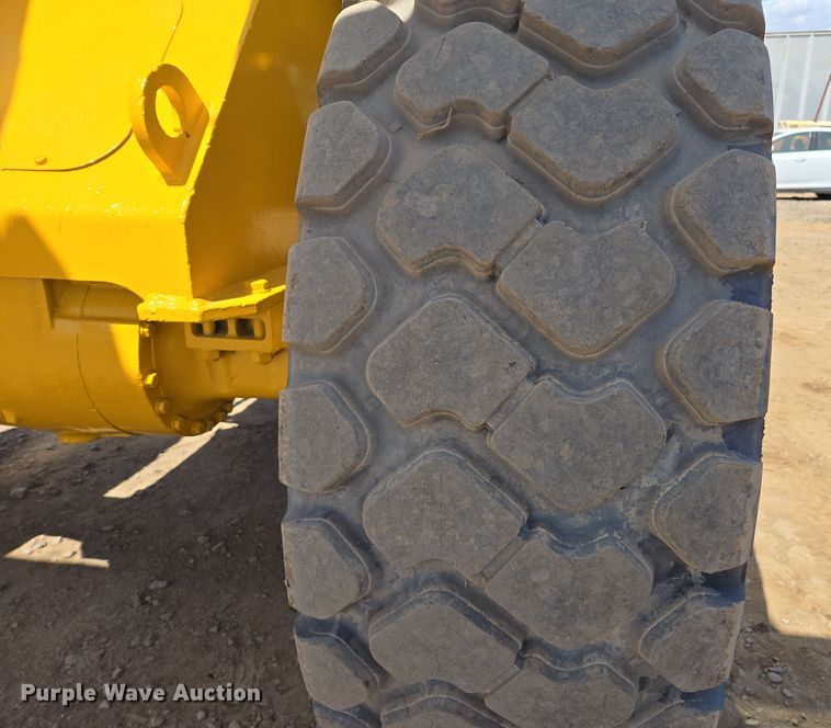 image for item EC0931 1990 Komatsu WA320-1 wheel loader