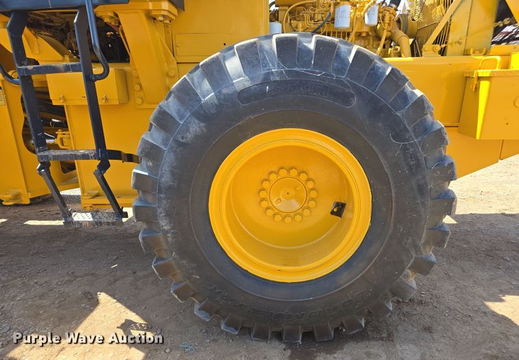 image for item EC0931 1990 Komatsu WA320-1 wheel loader