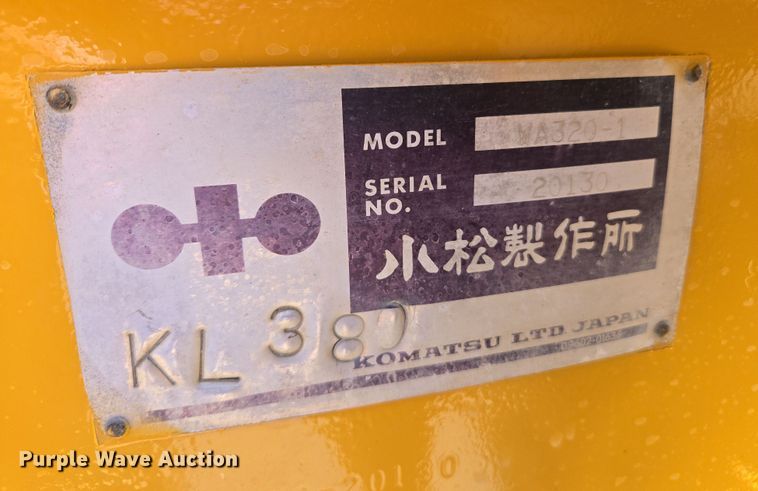 image for item EC0931 1990 Komatsu WA320-1 wheel loader