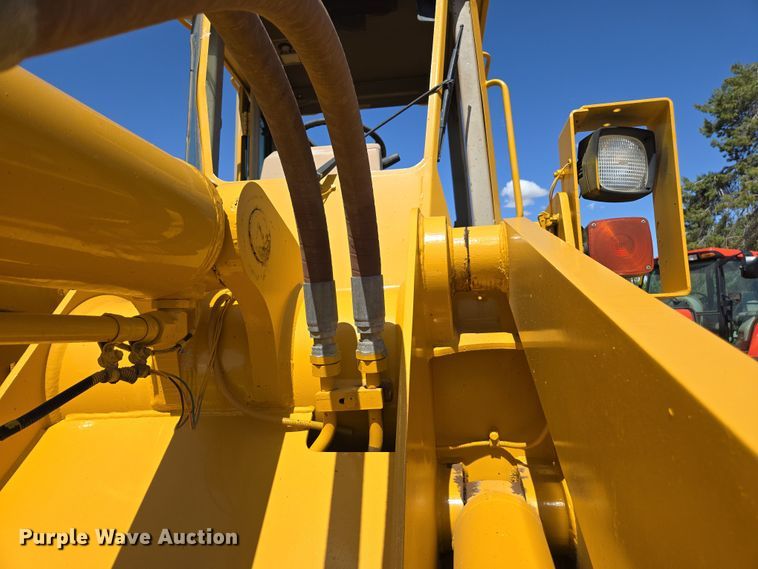 image for item EC0932 1995 John Deere 644G wheel loader