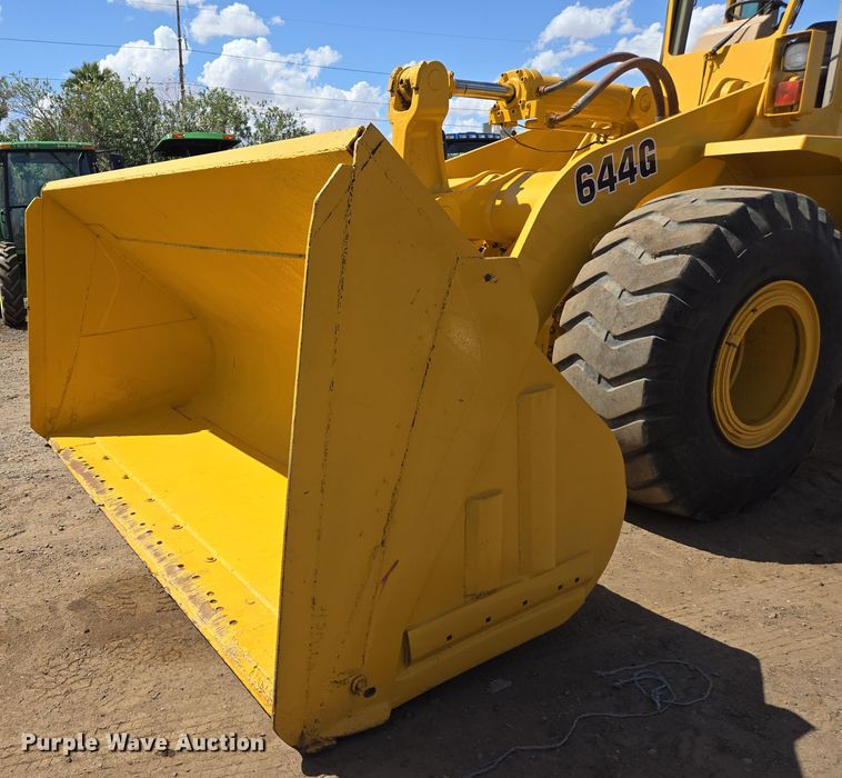 image for item EC0932 1995 John Deere 644G wheel loader
