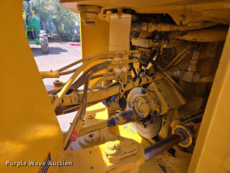 image for item EC0932 1995 John Deere 644G wheel loader