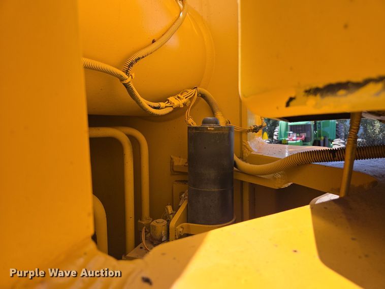 image for item EC0932 1995 John Deere 644G wheel loader