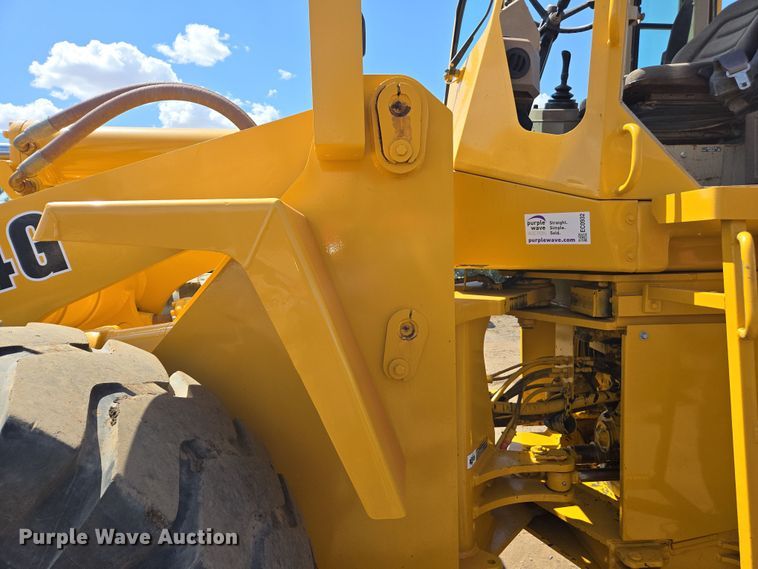 image for item EC0932 1995 John Deere 644G wheel loader