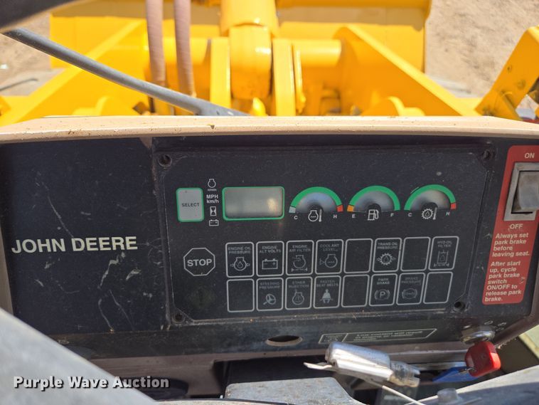 image for item EC0932 1995 John Deere 644G wheel loader