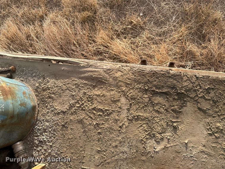 image for item EC2374 2002 Forest River CMG844TTA4 enclosed cargo trailer