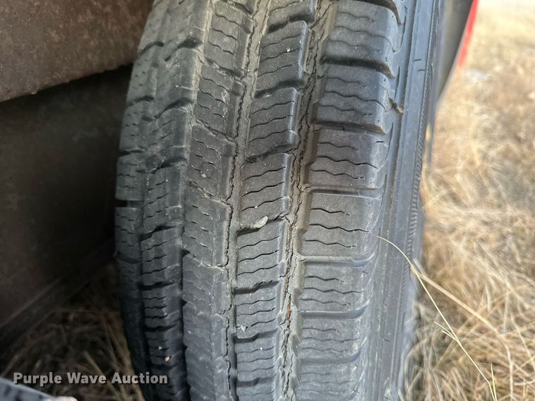 image for item EC2374 2002 Forest River CMG844TTA4 enclosed cargo trailer