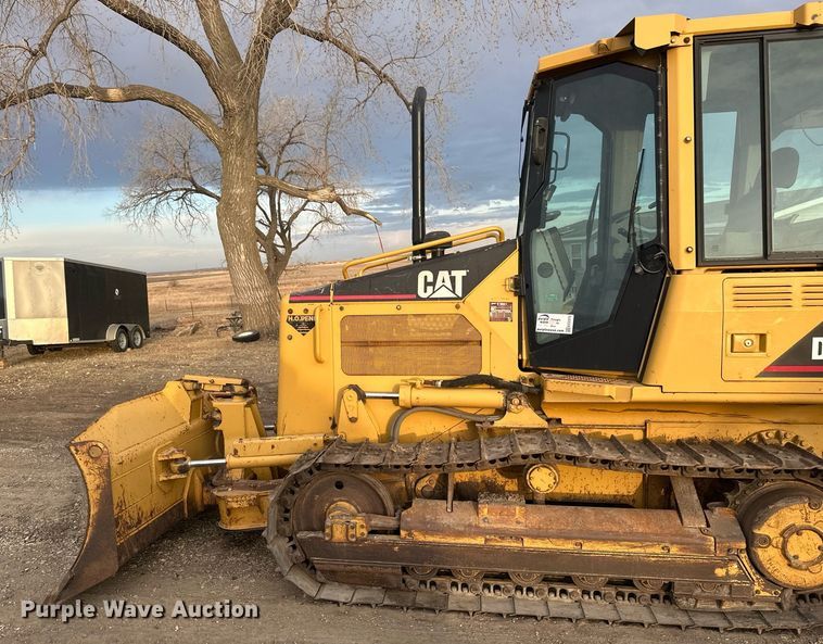 image for item EC2375 2003 Caterpillar D3G XL dozer