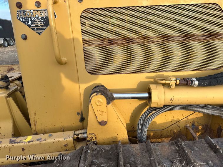 image for item EC2375 2003 Caterpillar D3G XL dozer