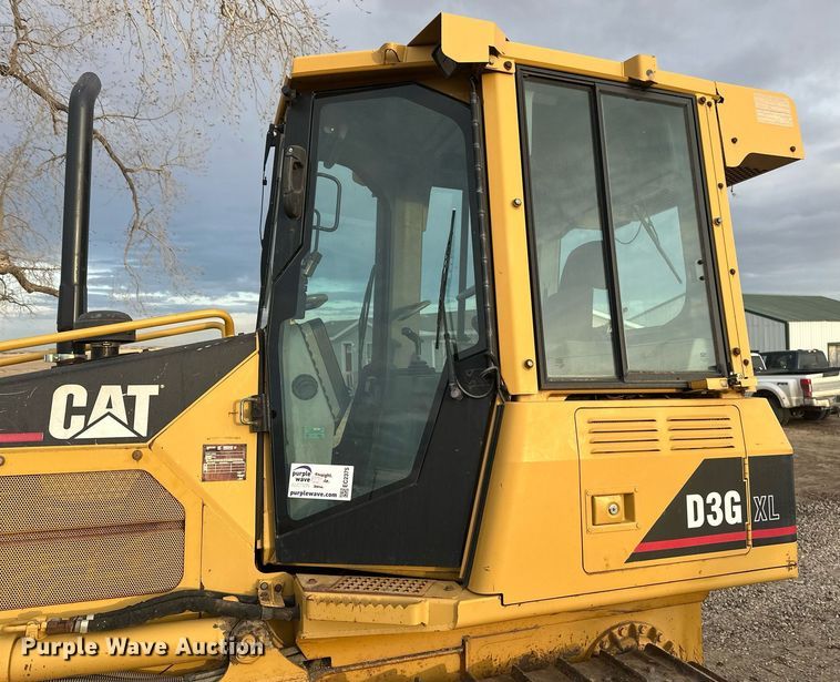 image for item EC2375 2003 Caterpillar D3G XL dozer