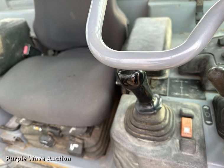 image for item EC2375 2003 Caterpillar D3G XL dozer