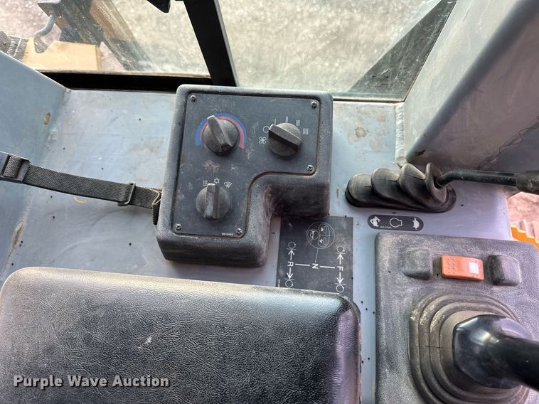 image for item EC2375 2003 Caterpillar D3G XL dozer