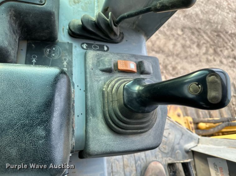 image for item EC2375 2003 Caterpillar D3G XL dozer