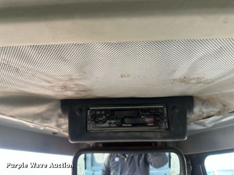 image for item EC2375 2003 Caterpillar D3G XL dozer