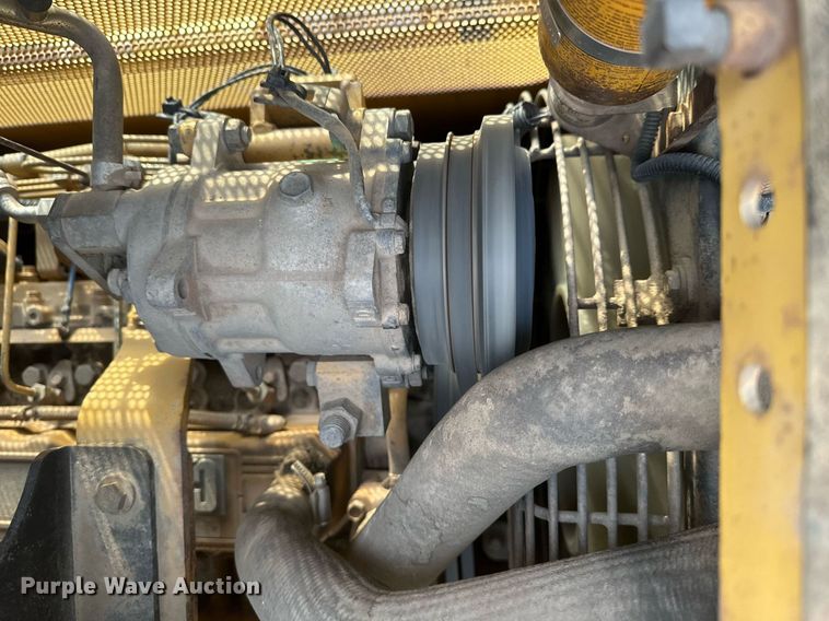 image for item EC2375 2003 Caterpillar D3G XL dozer