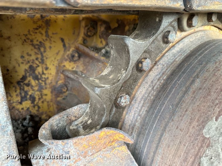 image for item EC2375 2003 Caterpillar D3G XL dozer