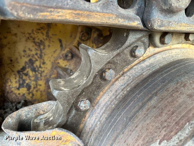 image for item EC2375 2003 Caterpillar D3G XL dozer