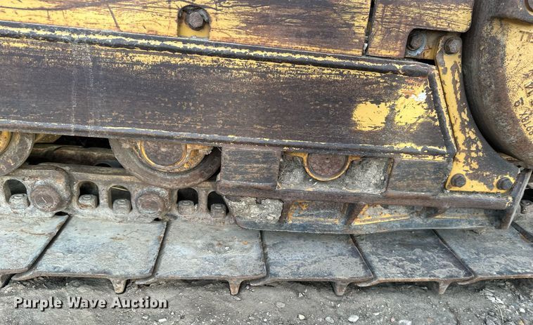 image for item EC2375 2003 Caterpillar D3G XL dozer