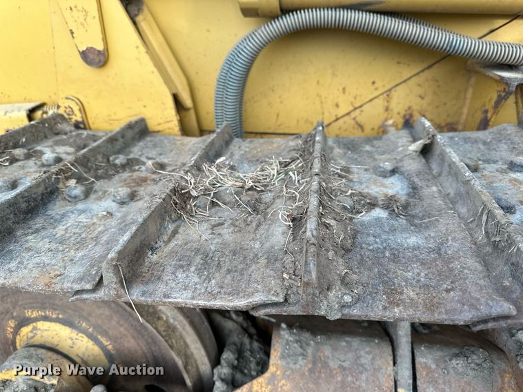 image for item EC2375 2003 Caterpillar D3G XL dozer