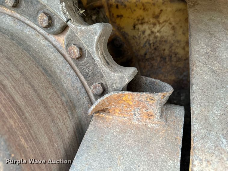 image for item EC2375 2003 Caterpillar D3G XL dozer