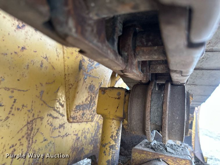 image for item EC2375 2003 Caterpillar D3G XL dozer