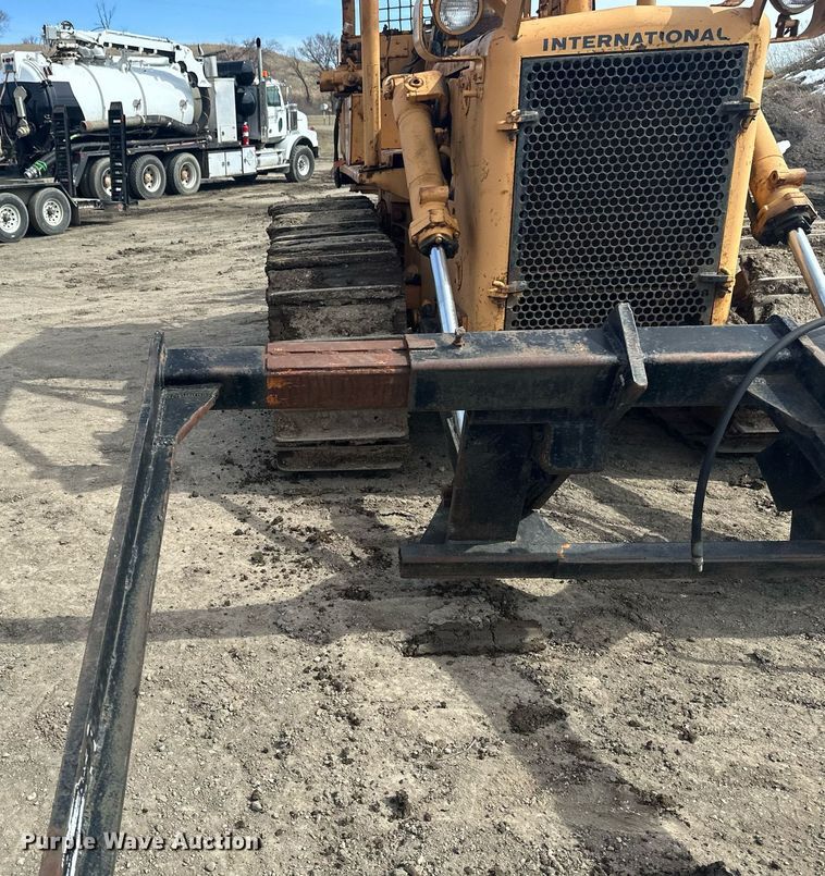 image for item EC2379 1971 International  TD15B cable plow