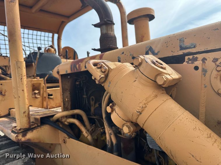 image for item EC2379 1971 International  TD15B cable plow