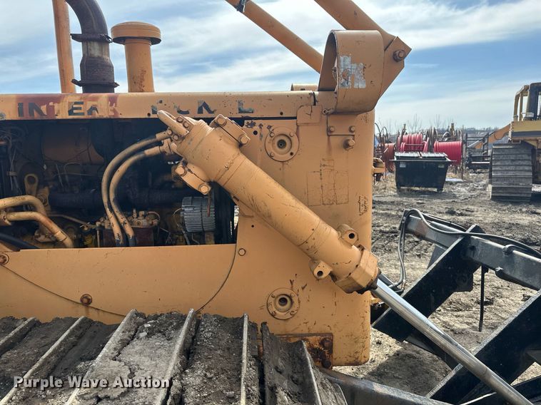 image for item EC2379 1971 International  TD15B cable plow