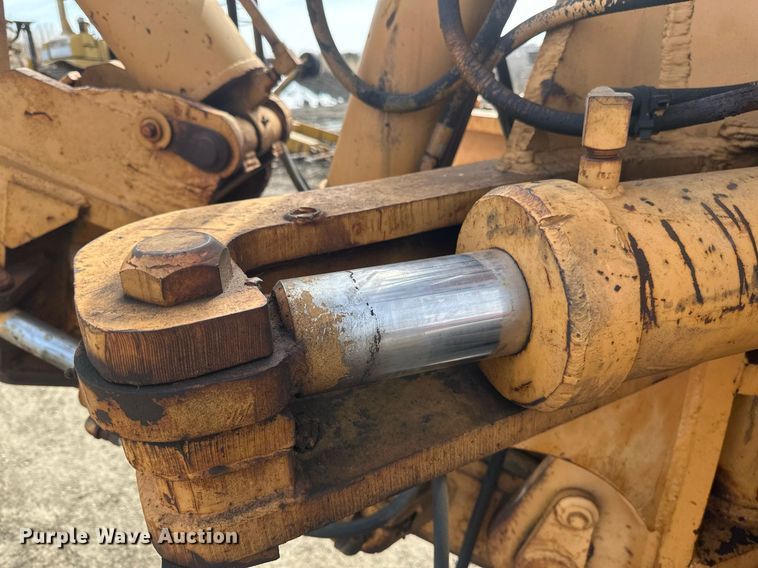 image for item EC2379 1971 International  TD15B cable plow