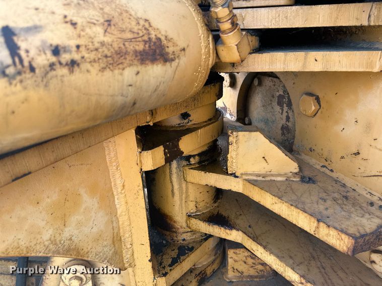 image for item EC2379 1971 International  TD15B cable plow