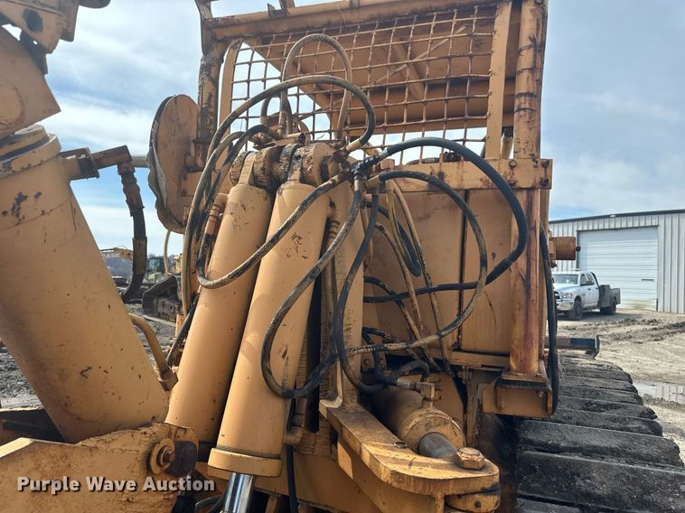 image for item EC2379 1971 International  TD15B cable plow