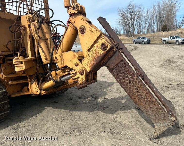 image for item EC2379 1971 International  TD15B cable plow