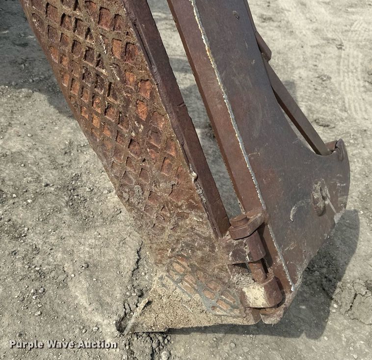 image for item EC2379 1971 International  TD15B cable plow