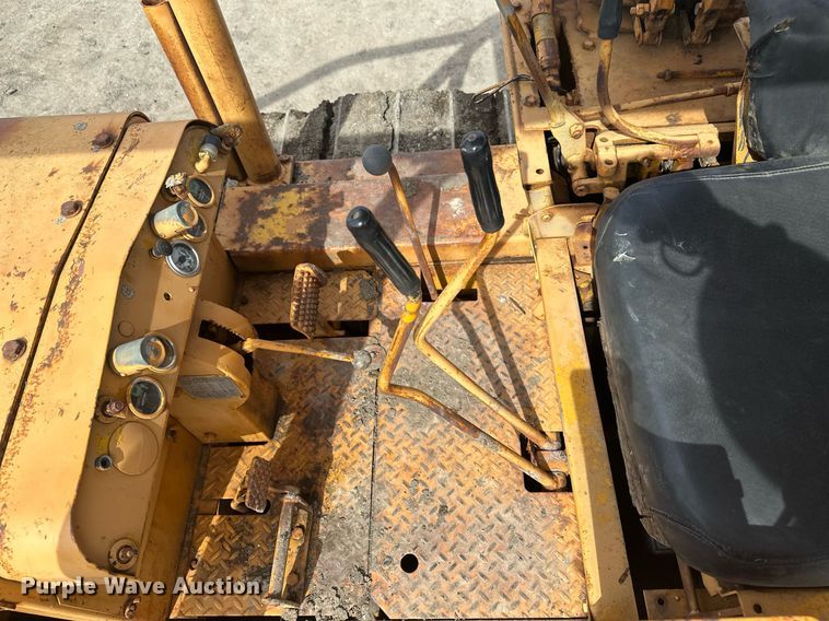 image for item EC2379 1971 International  TD15B cable plow