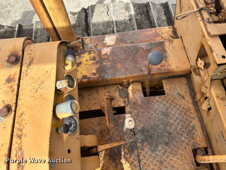 image for item EC2379 1971 International  TD15B cable plow